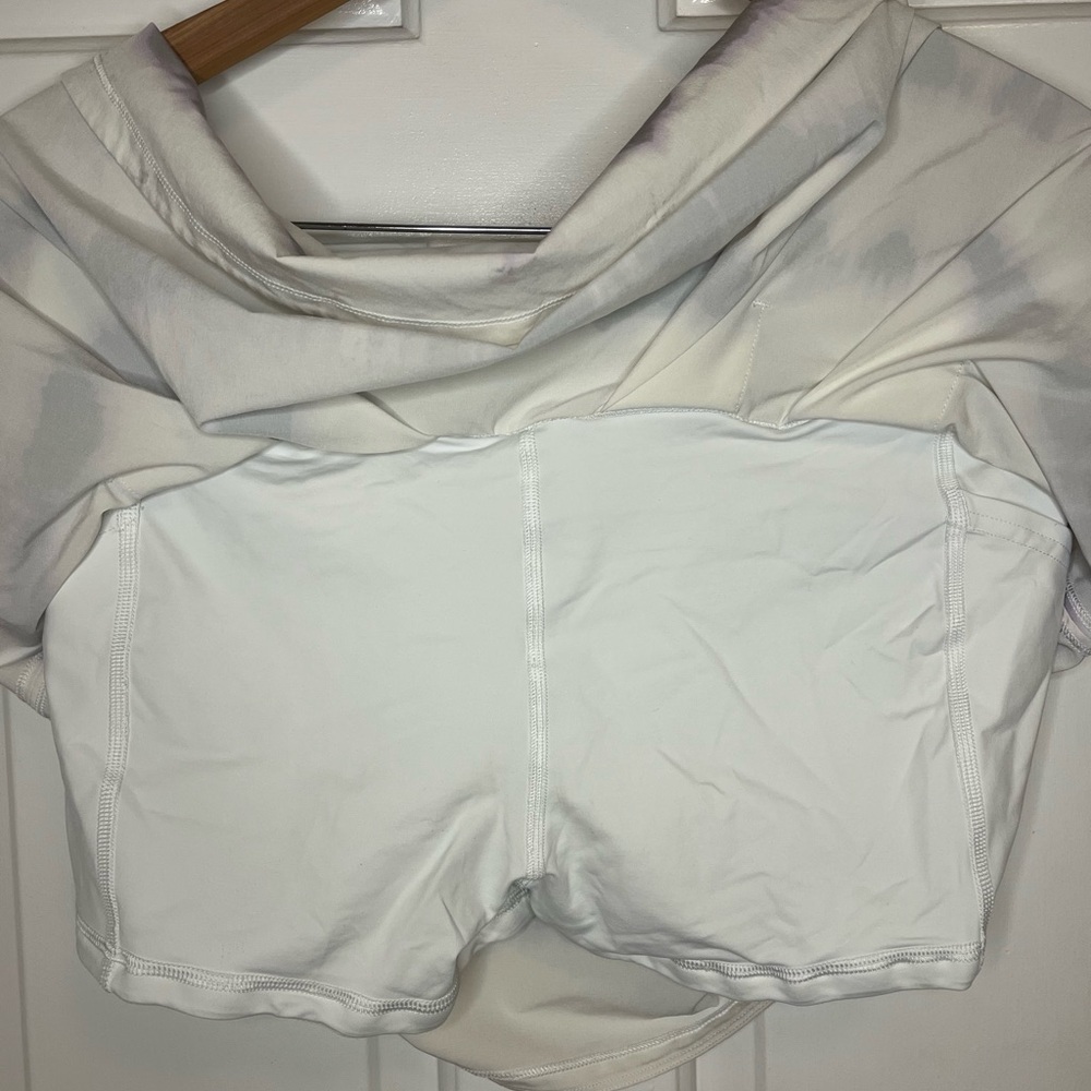 Lululemon Athletica White and Gray Skirt 8 reposhing bc I bought the wrong size - Picture 9 of 16